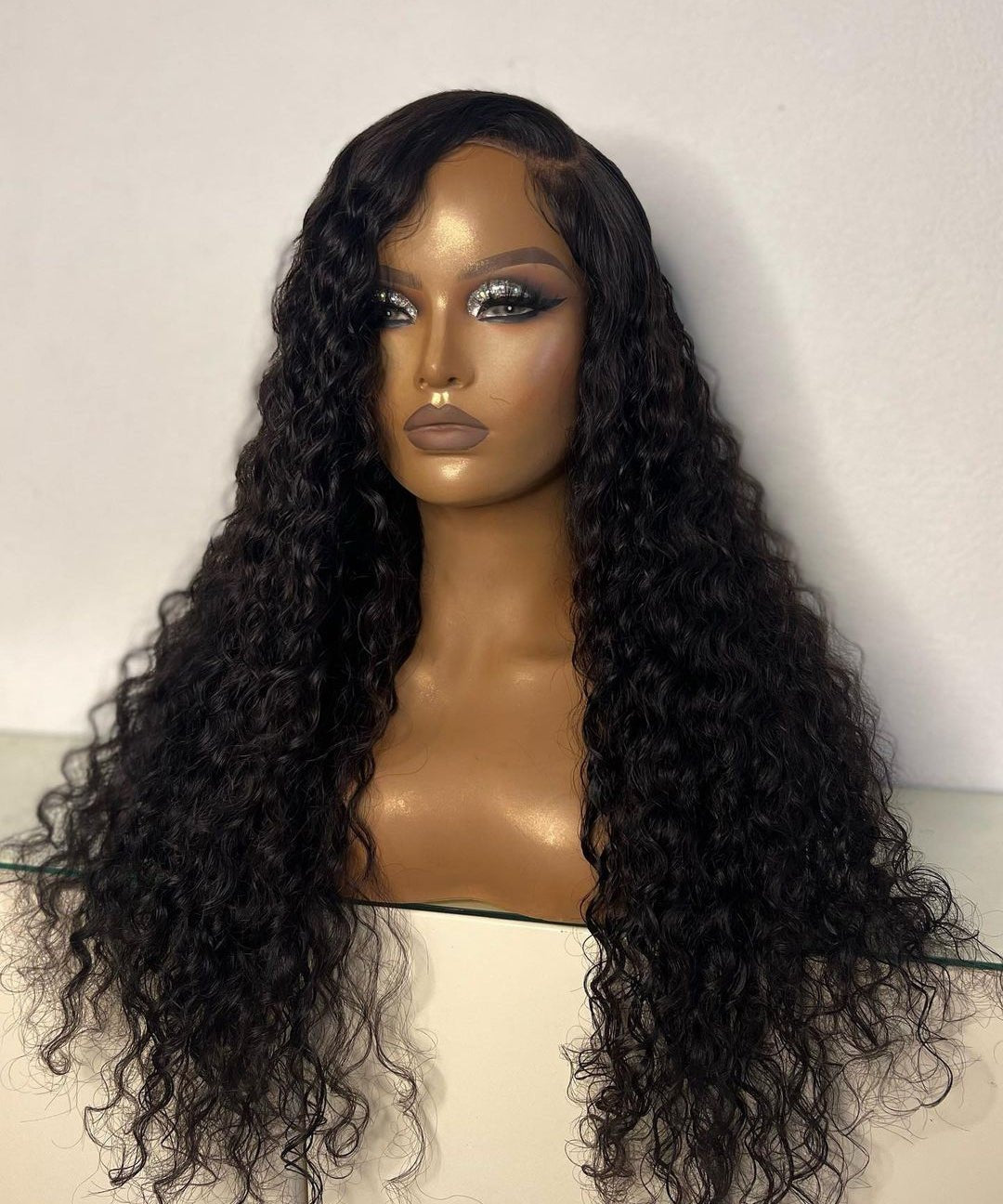 Gently used Unit , Tropical wavy 28"