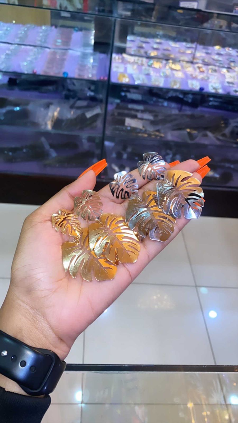 Leaf earrings